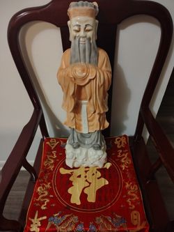 Antique Chinese Porcelain Figurine