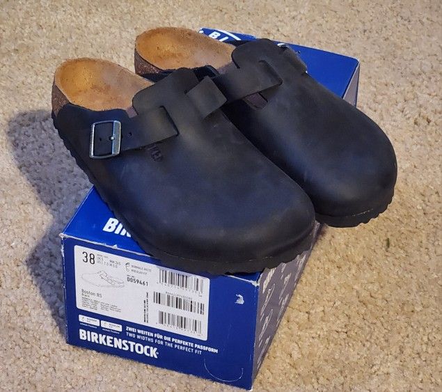 Brand New Black Birkenstock Boston Multiple Sizes.