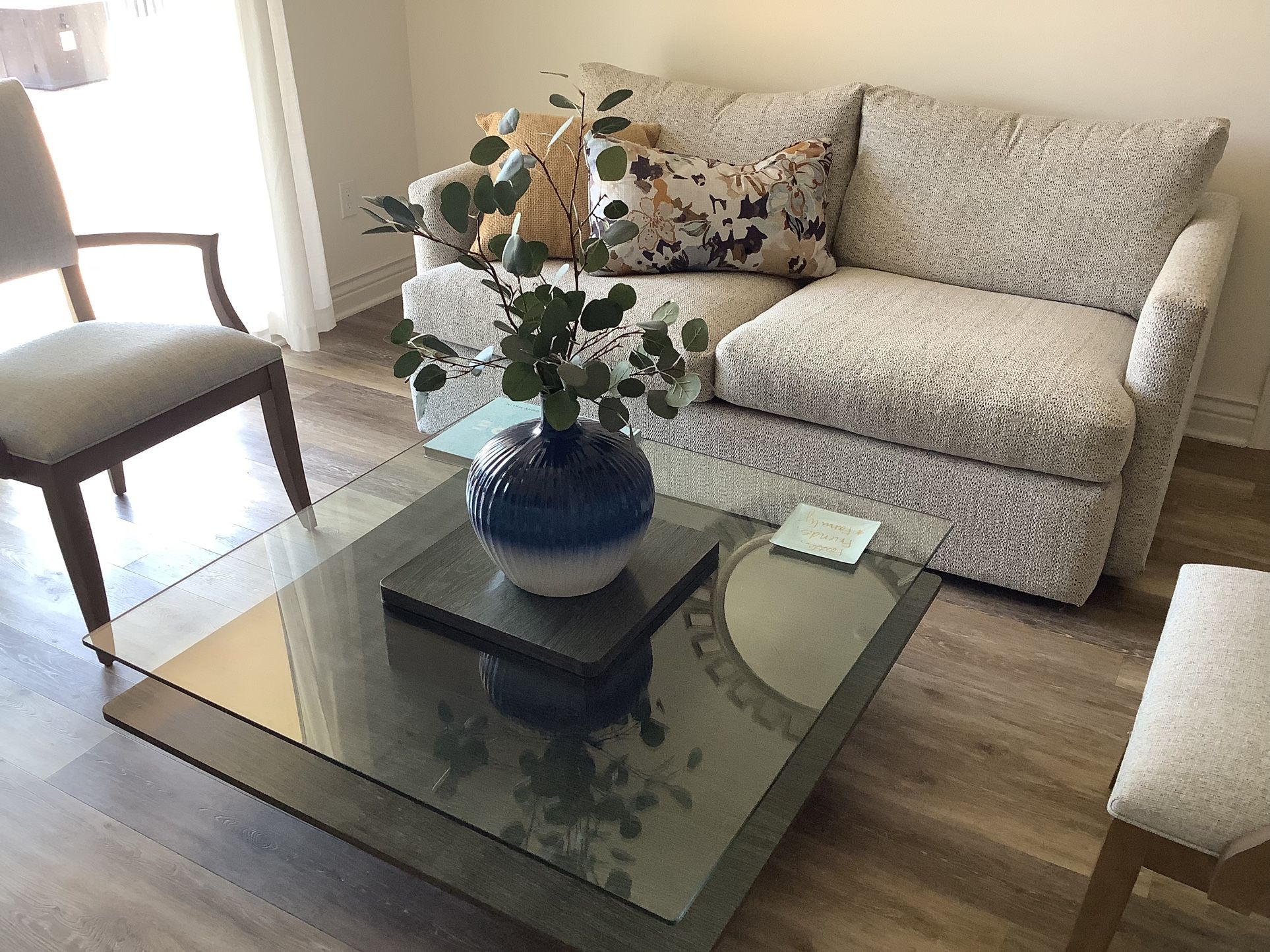 High End Coffee Table With Shelf