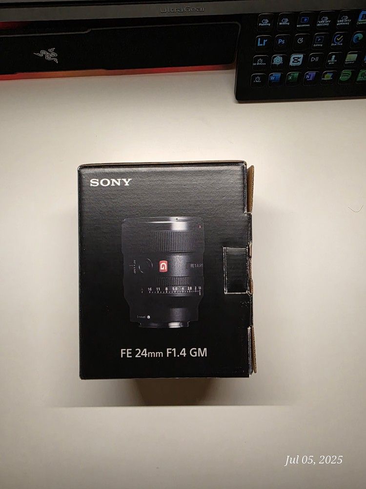 SONY FE 24mm F/1.4 GM SEL24F14GM F1.4 G MASTER Lens for SONY E mount -Near Mint-