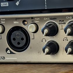 M-Audio Gast Track Ultra 8x8 USB Audio Interface