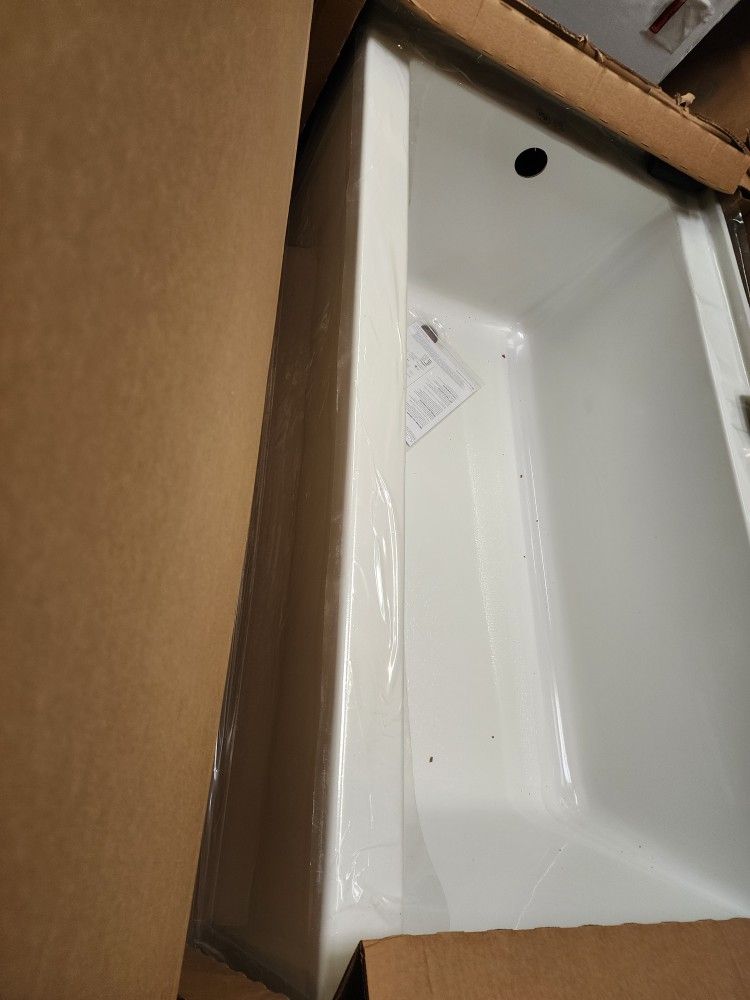 Signature Hardware Sitka 60" x 32" Three Wall Alcove Acrylic Soaking