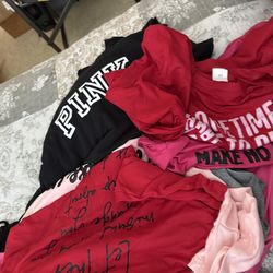 Women’s shirt size medium