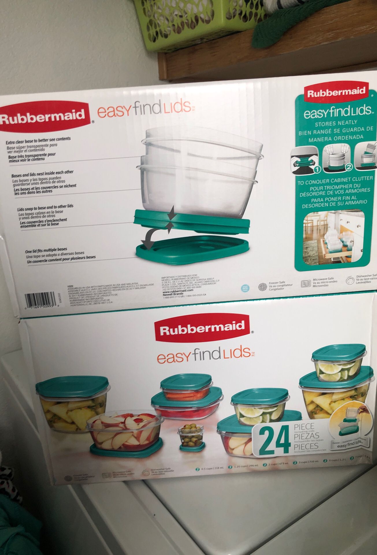 Rubbermaid brand new 24 piece storage containers