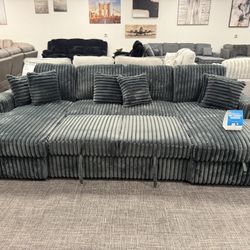 Gray Pullout Sectional + USB + DELIVERY available!
