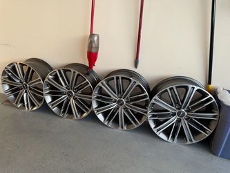Genesis G80 18in rims set of 4