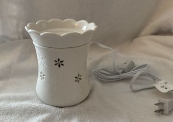 Scentsy Blizzard Full Size Wax Warmer