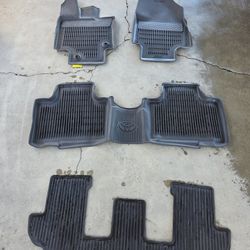 Genuine Toyota Highlander Rubber All Weather Floor Liners/Mats 3 Row 7-8 Passenger PT(contact info removed)0