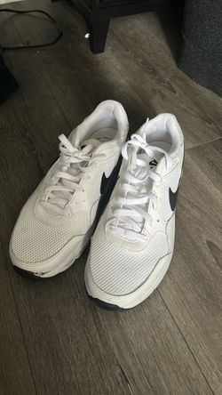 Nike shoes 9.5 men