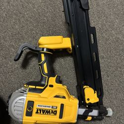 DeWalt 20V Brushless 21° Framing Nailer (Tool Only)