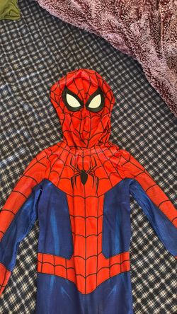 Spiderman costume size small (4-5 years old)