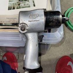 Ingersoll Rand 231C 1/2" Drive Air Impact Wrench.   This Ingersoll Rand 231C 1/2" Drive Air Impact Wrench