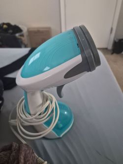 Handheld Garment Steamer with Stand