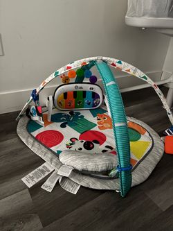Baby play
