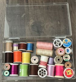 Vintage Sewing Thread Spool Lot with Vintage Storage Case