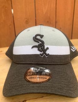 Chicago White Sox (size S/M) New Era hat MLB Striped Show Fitted