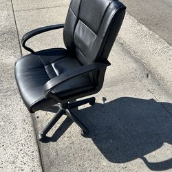 Computer chair