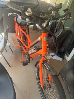 Radwagon 4 electric cargo bike