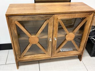 Storage cabinet