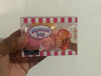 Crunchy squishy balloon