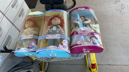 Porcelain Brass Key Keepsake, Snow, White, Raggedy Ann, And Andy