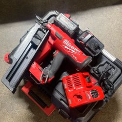 Milwaukee  2744-20     3-1/2  Framing Nailer 