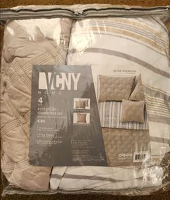 NEW --KING size comforter