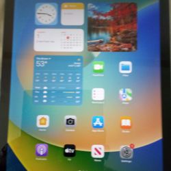 IPAD PRO, 128 GB, COVER, CHARGER, NO SCRATCHES,, TOUCH ID , SIM Car