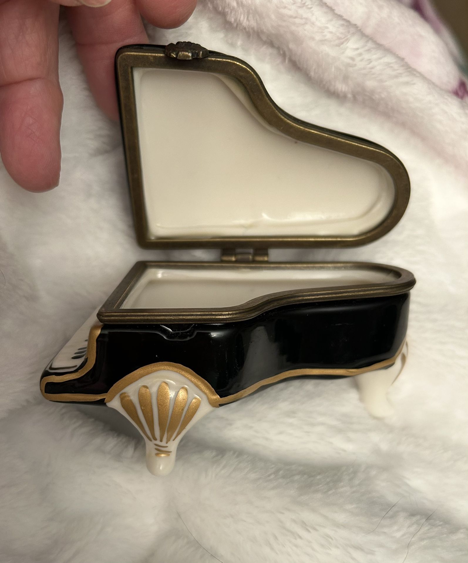 Miniature Piano Box