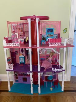 BARBIE DreamHouse 