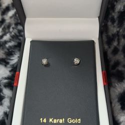 1.00 CTW Natural Diamond Stud Earrings – 14K Gold – IGI Assessed – Original $3,749