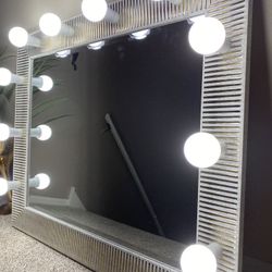 New Professional Beauty Mirror With Led Bulbs 