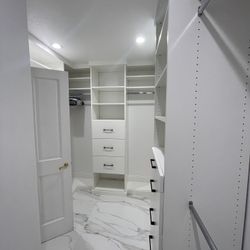 Walk In Closet
