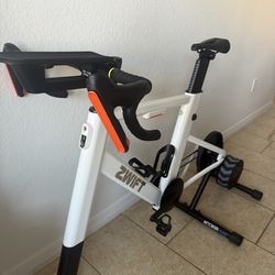 ZWIFT RIDE WITH KICKR CORE 2