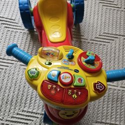 VTech 2 in 1 Learn and Zoom Motorbike