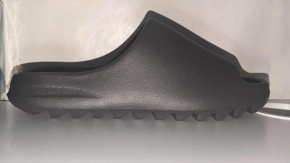 Adidas Yeezy Slides Dark Onyx 