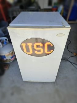 Daewoo mini fridge