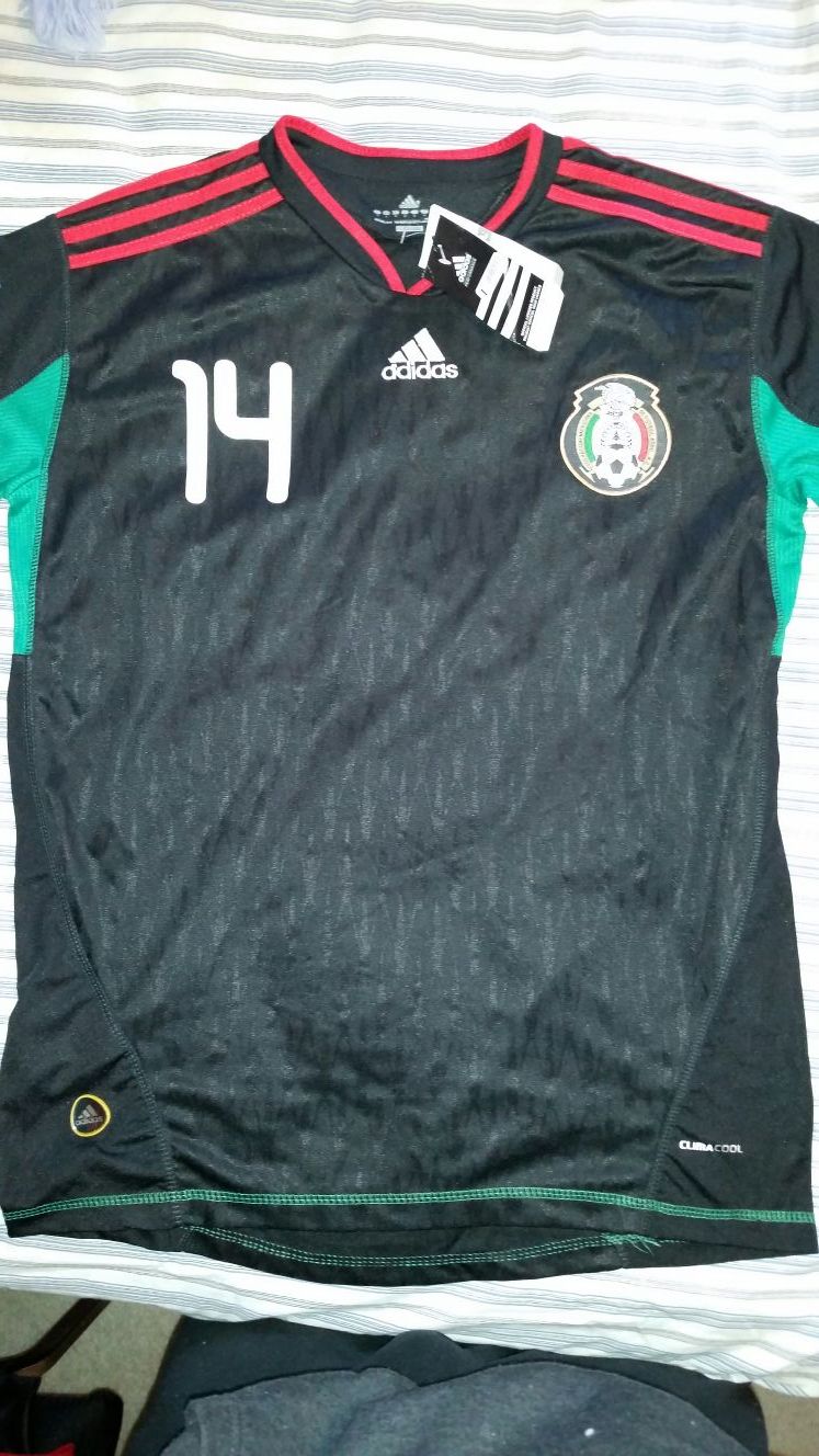 New with tags World Cup 2010 Mexico soccer jersey size large and extra large Javier Hernandez. Check out my other offers!