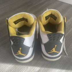Jordan 4s Size 8