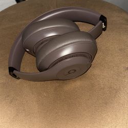 Studio Beats 3