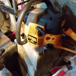 Poulan Chain Saw
