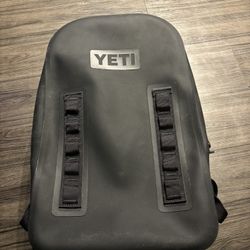 Yeti Panga 28 (book bag)