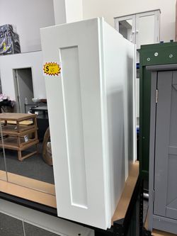 Assembled 9" W x 30" H White Shaker Single-Door Kitchen Wall Cabinet