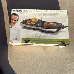 Wolfgang Puck Indoor Reverse Wall Electric Grill /Griddle