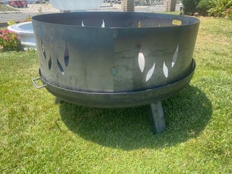 Brand new patio wood Fire pit 42"