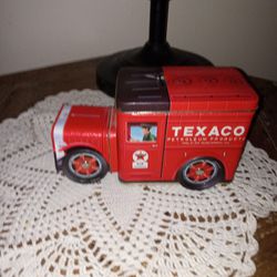 Vintage Texaco Metal  Tin  Fire Truck Bank Collectible