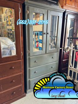 Grey tall closet wardrobe ropero armoire Nuevo new chest dresser