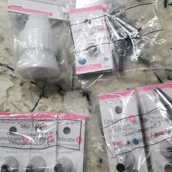12 Cake Decorating Tips & Adapter
