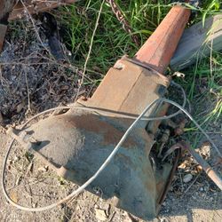 CHEVY 3 SPD OPEN DRIVE TRANS!!! 125$