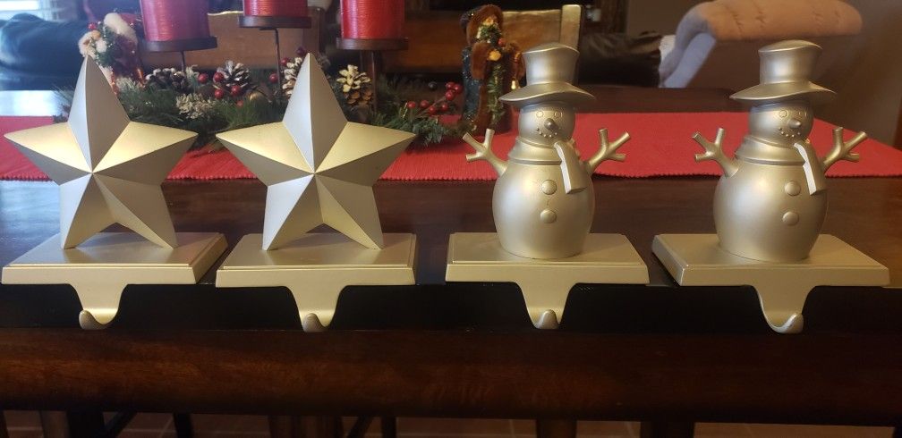 4 Heavy Duty Stocking Hangers - Silver